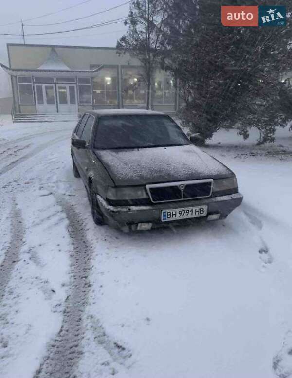 Седан Lancia Thema 1985 в Гайсине