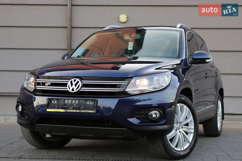 Внедорожник / Кроссовер Volkswagen Tiguan 2015 в Дрогобыче