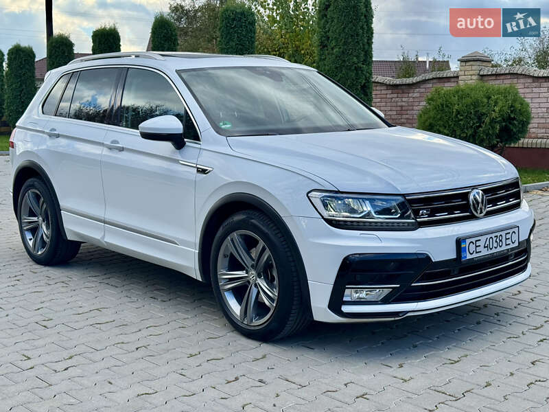 Внедорожник / Кроссовер Volkswagen Tiguan 2017 в Черновцах