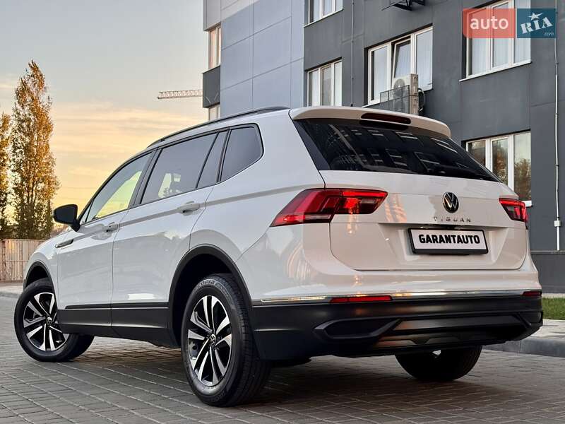 Позашляховик / Кросовер Volkswagen Tiguan 2022 в Одесі Позашляховик / Кросовер Volkswagen Tiguan 2022 в Одесі