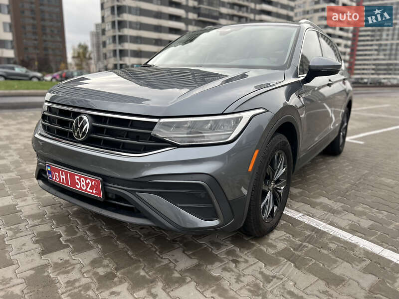 Внедорожник / Кроссовер Volkswagen Tiguan 2024 в Киеве