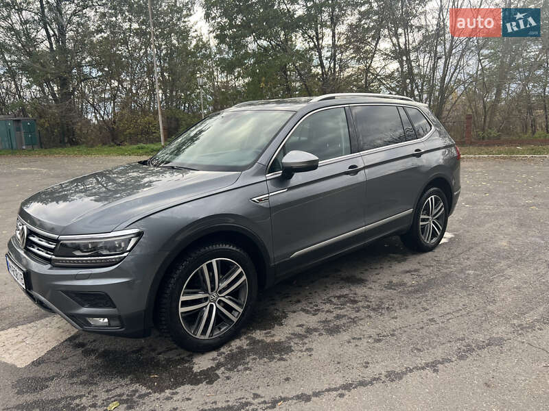 Внедорожник / Кроссовер Volkswagen Tiguan 2019 в Бердичеве Внедорожник / Кроссовер Volkswagen Tiguan 2019 в Бердичеве