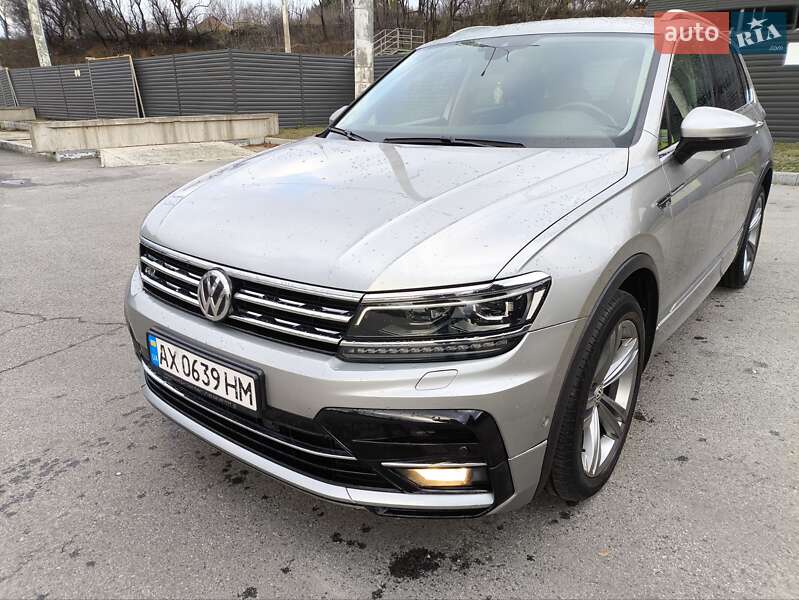 Внедорожник / Кроссовер Volkswagen Tiguan 2019 в Харькове
