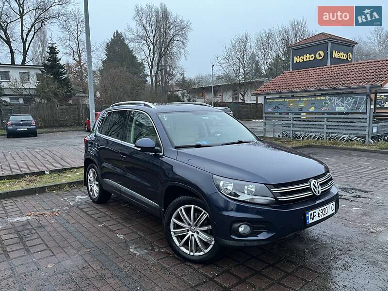 Внедорожник / Кроссовер Volkswagen Tiguan 2015 в Львове