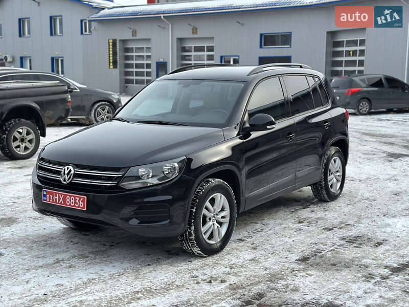 Внедорожник / Кроссовер Volkswagen Tiguan 2016 в Ровно