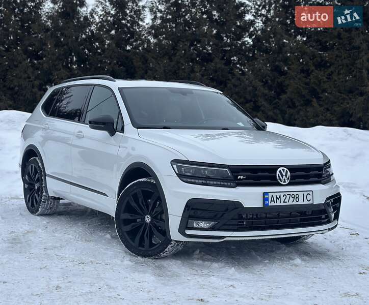 Позашляховик / Кросовер Volkswagen Tiguan 2020 в Києві Позашляховик / Кросовер Volkswagen Tiguan 2020 в Києві