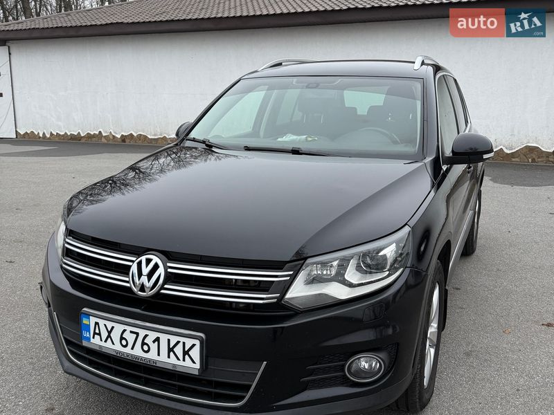 Позашляховик / Кросовер Volkswagen Tiguan 2011 в Харкові