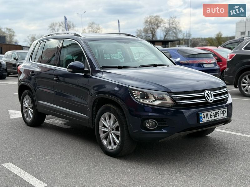 Внедорожник / Кроссовер Volkswagen Tiguan 2015 в Киеве