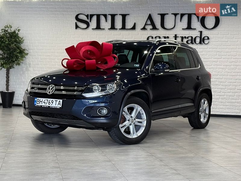Позашляховик / Кросовер Volkswagen Tiguan 2016 в Одесі