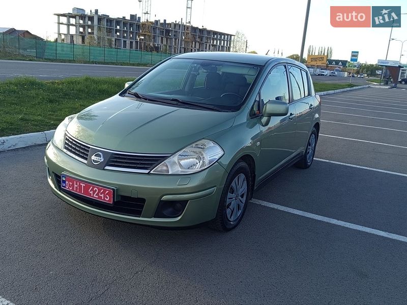 Хетчбек Nissan TIIDA 2008 в Луцьку Хетчбек Nissan TIIDA 2008 в Луцьку