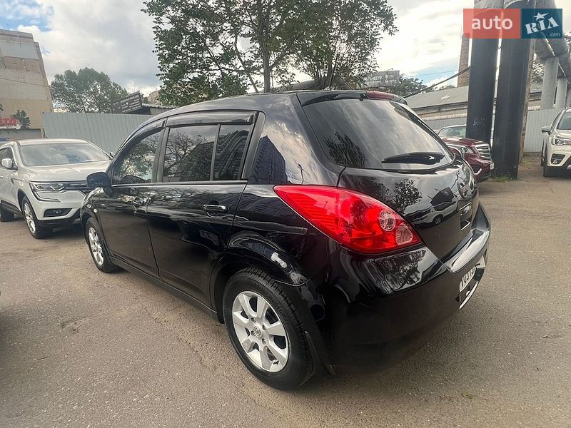 Хэтчбек Nissan TIIDA 2008 в Одессе