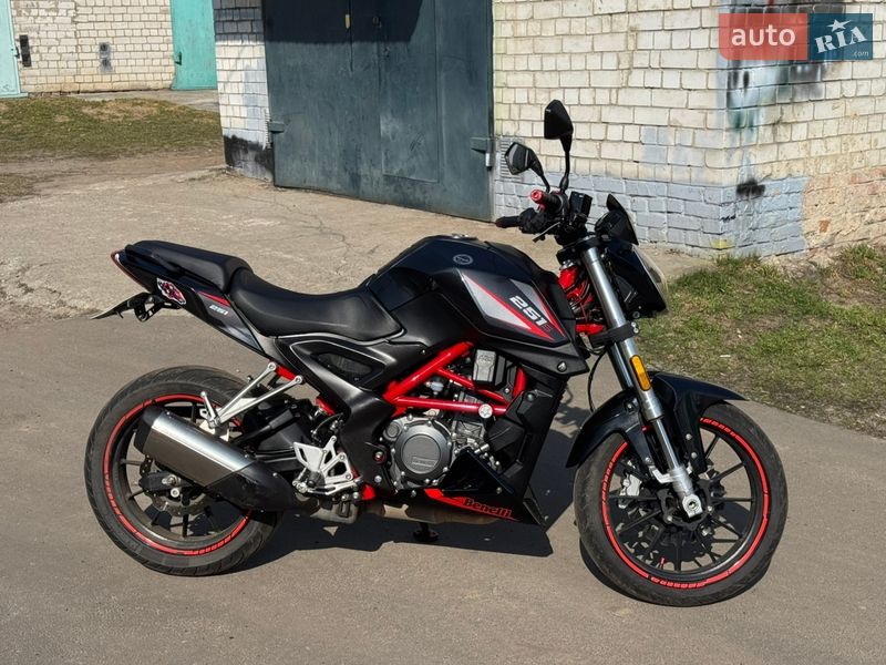 Мотоцикл Без обтекателей (Naked bike) Benelli TNT 25 2020 в Чернигове
