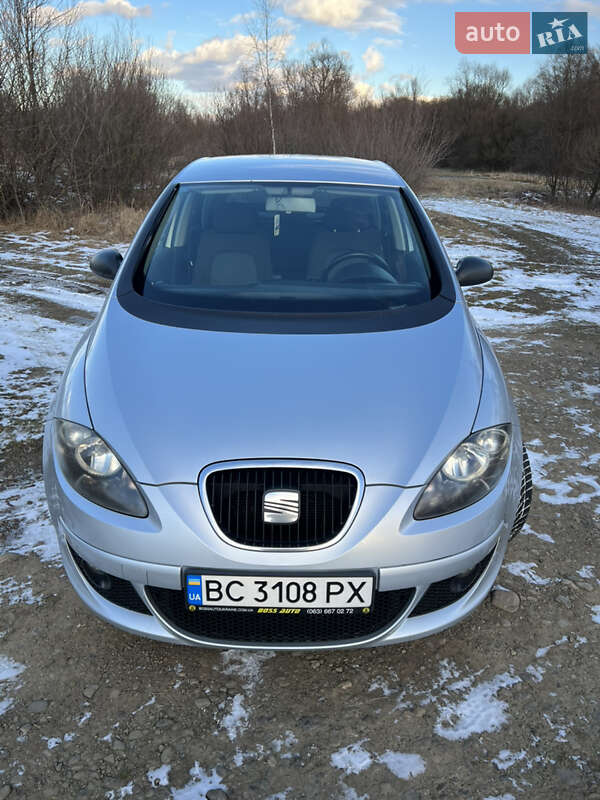 Хэтчбек SEAT Toledo 2008 в Стрые