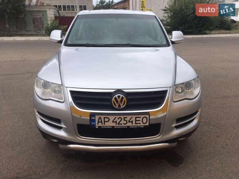 Внедорожник / Кроссовер Volkswagen Touareg 2008 в Киеве