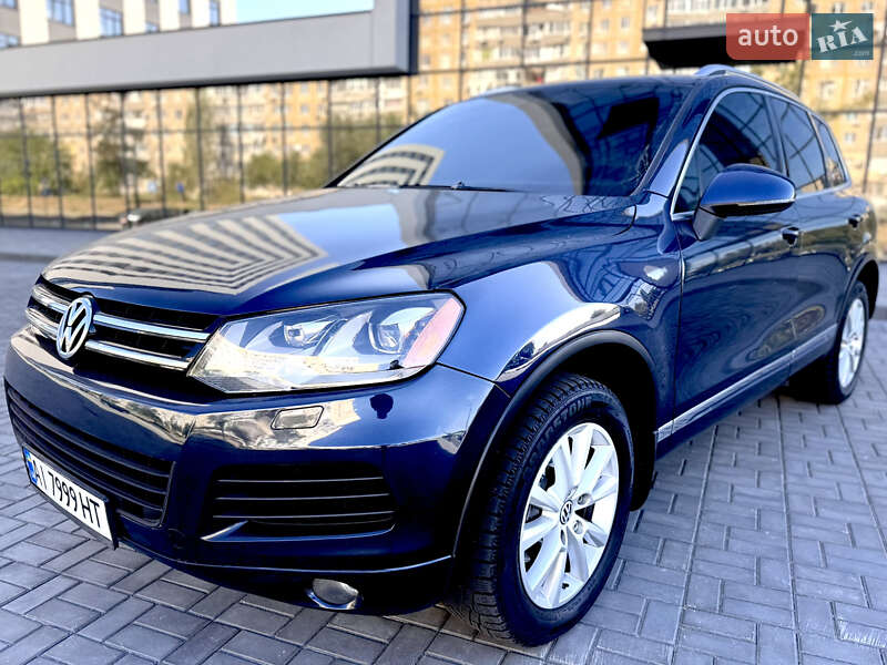 Позашляховик / Кросовер Volkswagen Touareg 2013 в Дніпрі Позашляховик / Кросовер Volkswagen Touareg 2013 в Дніпрі
