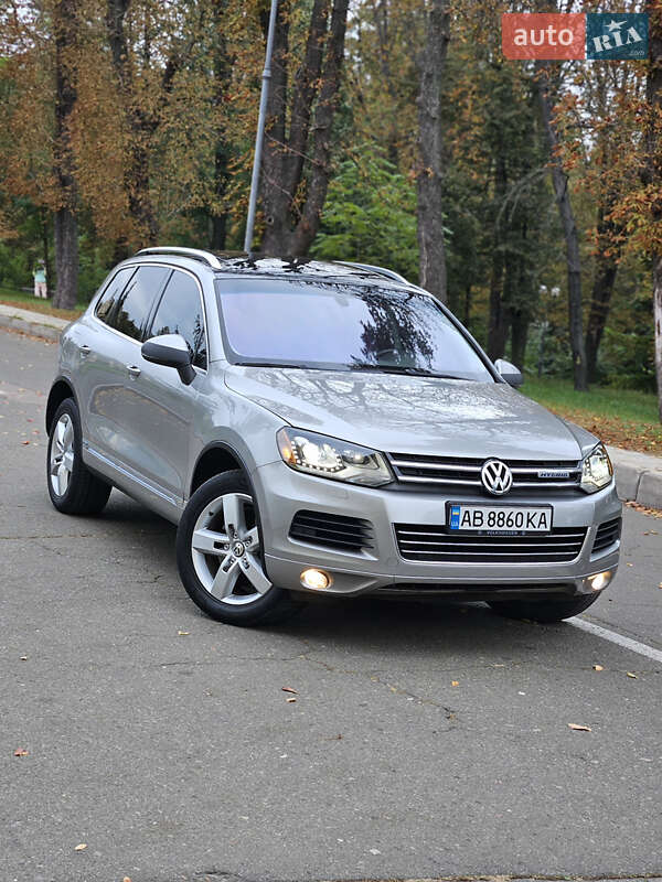 Позашляховик / Кросовер Volkswagen Touareg 2013 в Києві Позашляховик / Кросовер Volkswagen Touareg 2013 в Києві