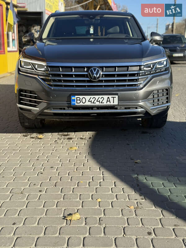 Позашляховик / Кросовер Volkswagen Touareg 2023 в Тернополі