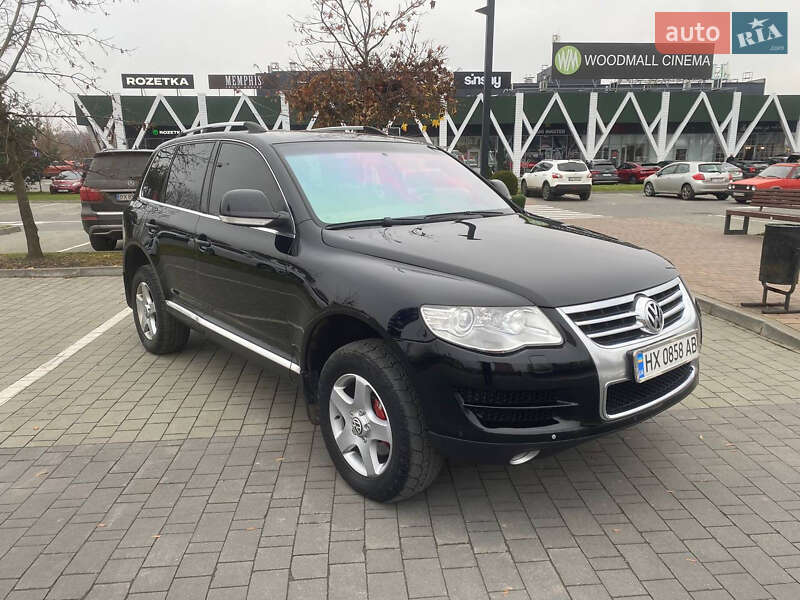 Внедорожник / Кроссовер Volkswagen Touareg 2007 в Хмельницком