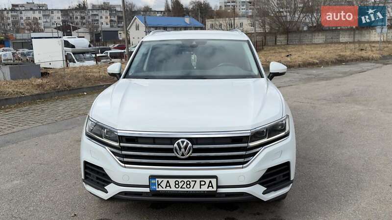 Внедорожник / Кроссовер Volkswagen Touareg 2020 в Житомире