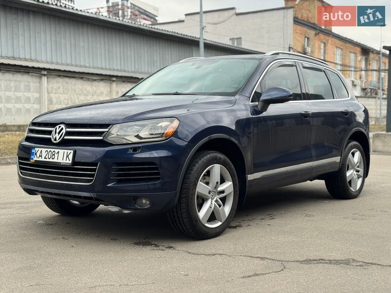 Внедорожник / Кроссовер Volkswagen Touareg 2010 в Киеве