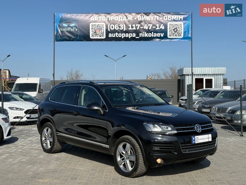 Внедорожник / Кроссовер Volkswagen Touareg 2014 в Николаеве