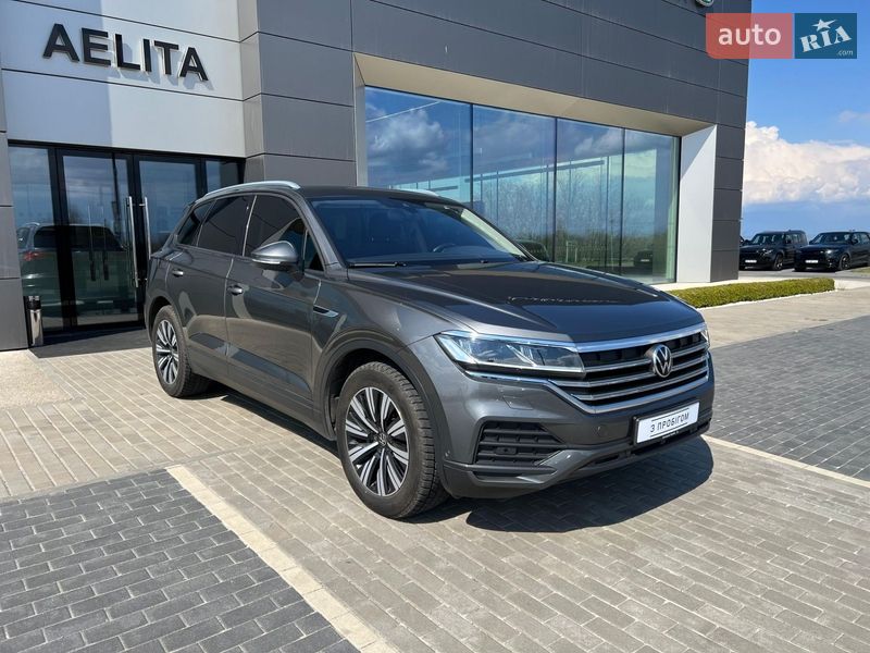 Позашляховик / Кросовер Volkswagen Touareg 2021 в Дніпрі