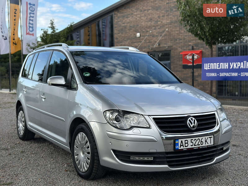 Минивэн Volkswagen Touran 2008 в Виннице Минивэн Volkswagen Touran 2008 в Виннице