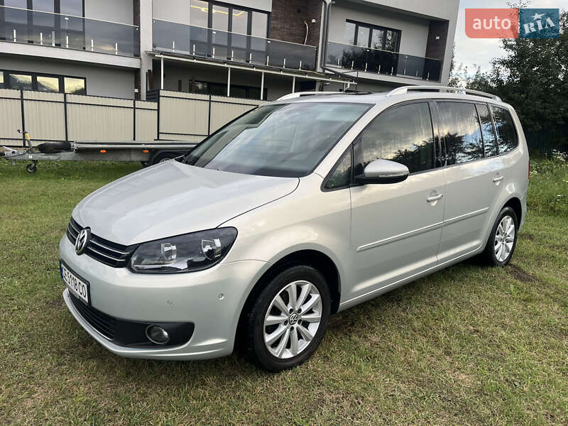 Минивэн Volkswagen Touran 2011 в Черновцах
