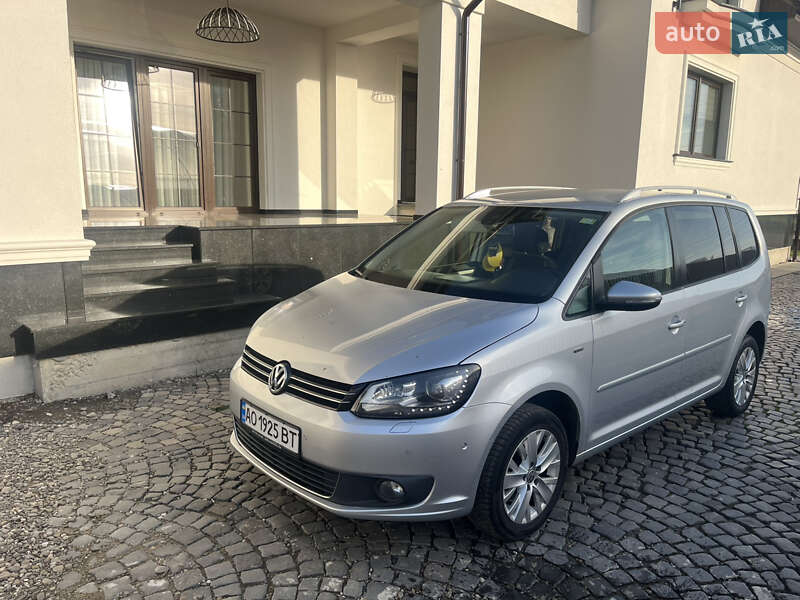 Минивэн Volkswagen Touran 2013 в Заречье Минивэн Volkswagen Touran 2013 в Заречье