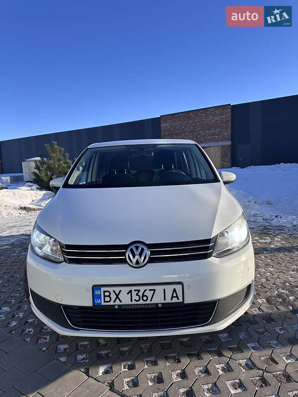 Минивэн Volkswagen Touran 2014 в Хмельницком