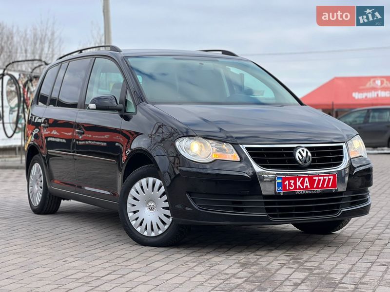 Мінівен Volkswagen Touran 2008 в Лубнах