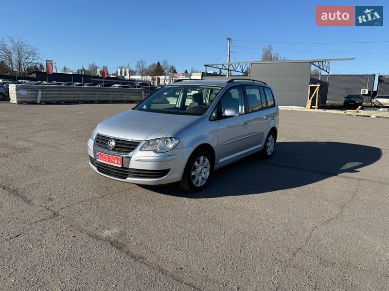 Минивэн Volkswagen Touran 2009 в Белой Церкви Минивэн Volkswagen Touran 2009 в Белой Церкви