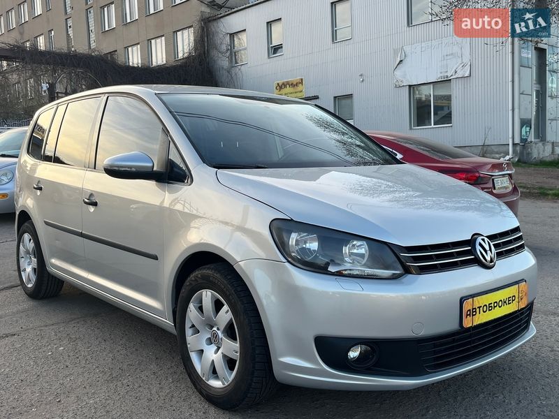 Минивэн Volkswagen Touran 2011 в Николаеве