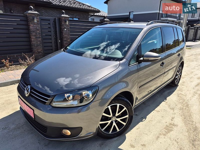 Минивэн Volkswagen Touran 2012 в Ровно