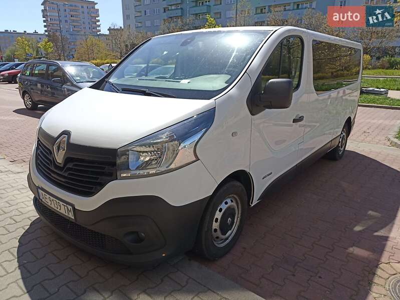 Минивэн Renault Trafic 2015 в Львове