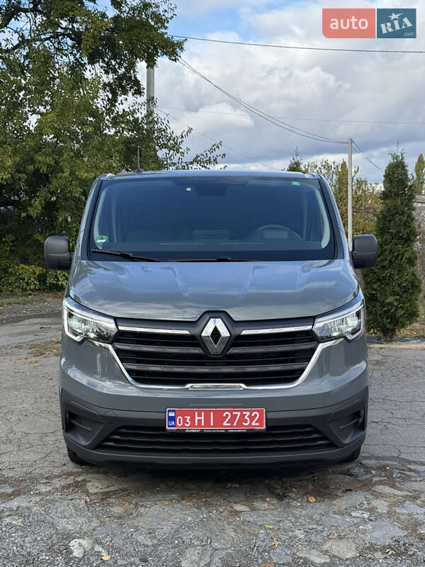 Минивэн Renault Trafic 2023 в Звенигородке