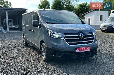 Вантажний фургон Renault Trafic 2022 в Бучі