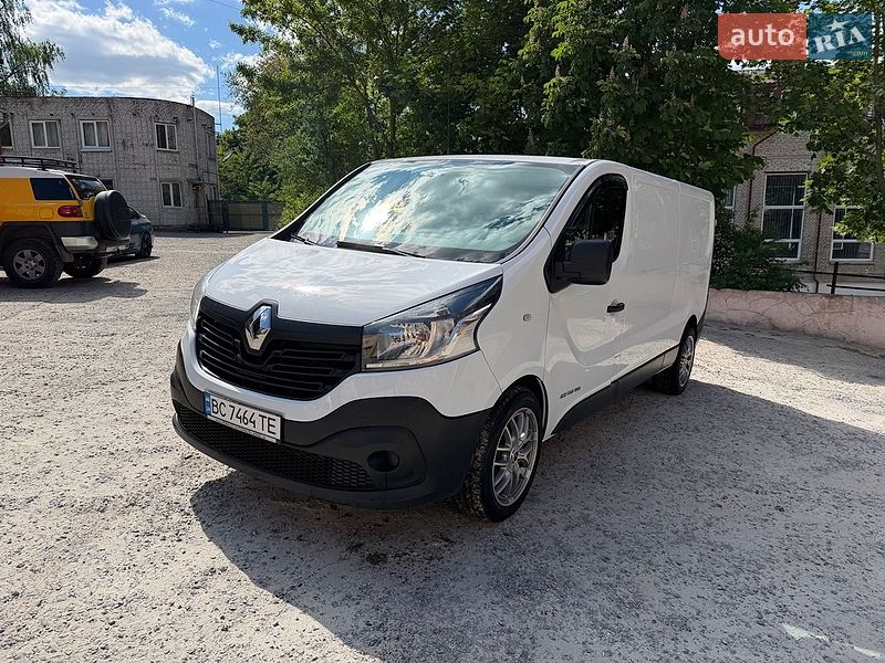 Грузовой фургон Renault Trafic 2016 в Львове