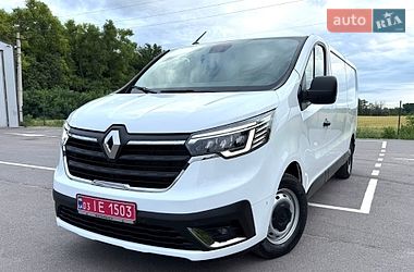 Грузовой фургон Renault Trafic 2023 в Казатине