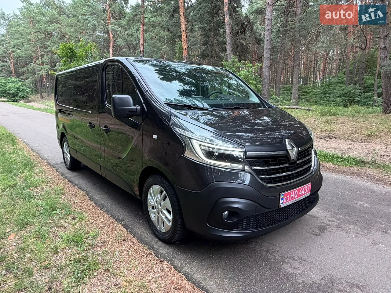 Renault Trafic 2021 photo 2