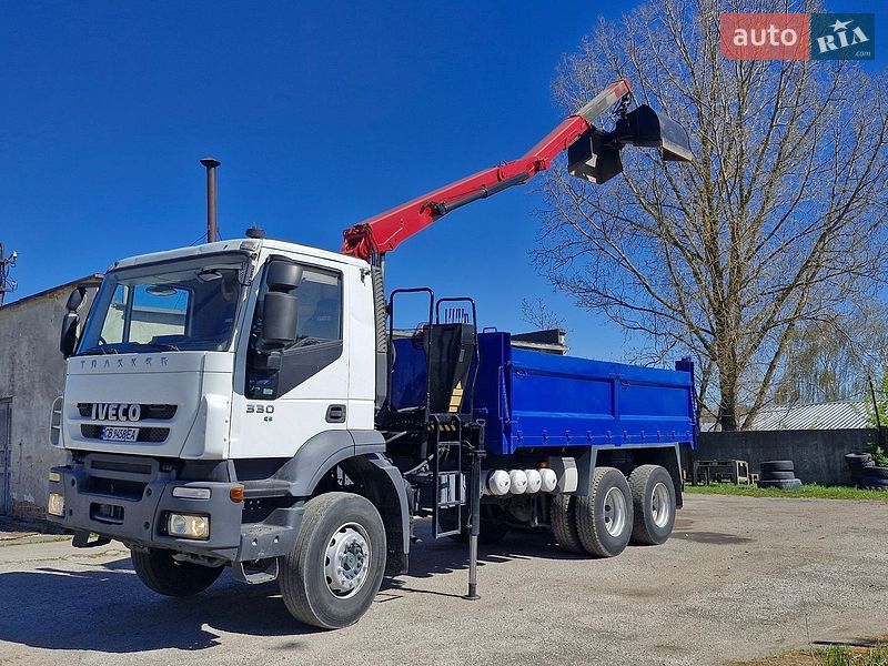 Кран-манипулятор Iveco Trakker 2008 в Тернополе