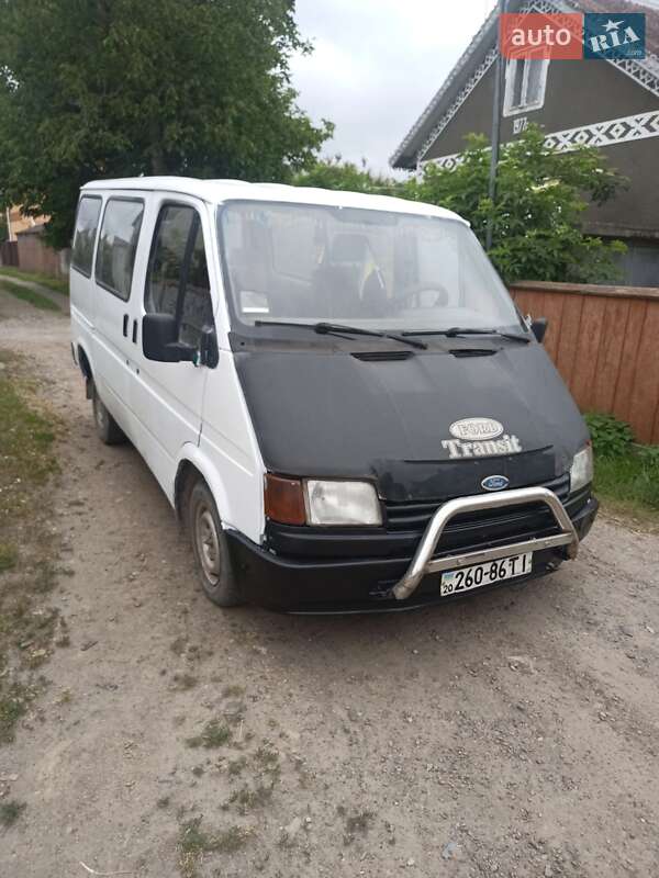 Микроавтобус Ford Transit 1988 в Черновцах Микроавтобус Ford Transit 1988 в Черновцах