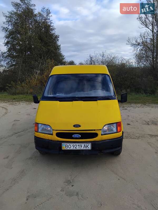 Грузопассажирский фургон Ford Transit 1994 в Шумске Грузопассажирский фургон Ford Transit 1994 в Шумске