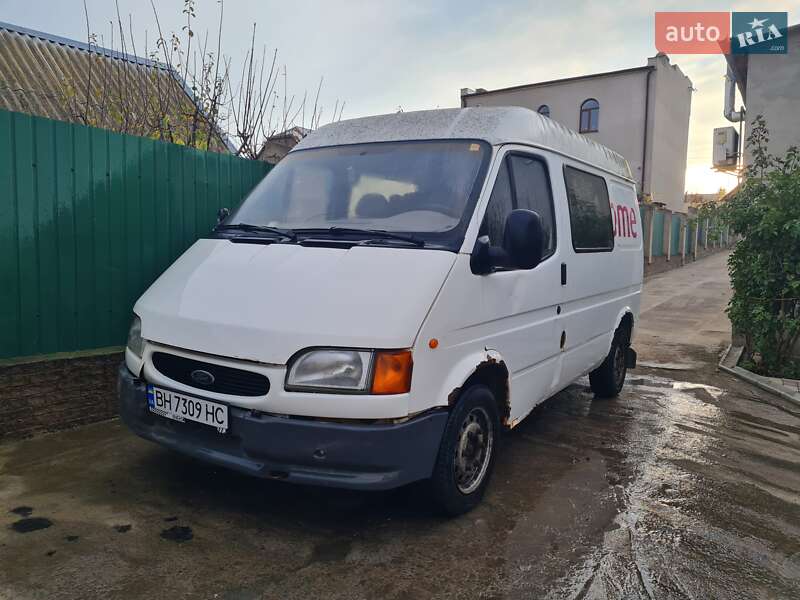 Вантажопасажирський фургон Ford Transit 1999 в Одесі Вантажопасажирський фургон Ford Transit 1999 в Одесі