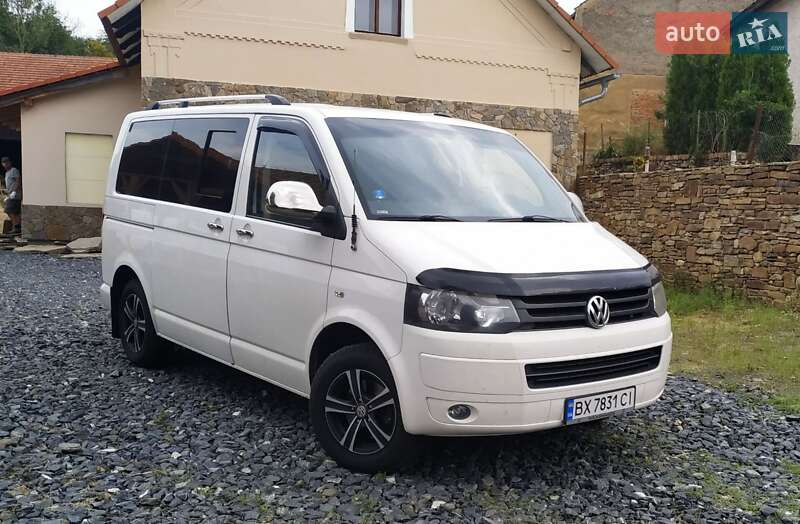 Минивэн Volkswagen Transporter 2009 в Новой Ушице Минивэн Volkswagen Transporter 2009 в Новой Ушице