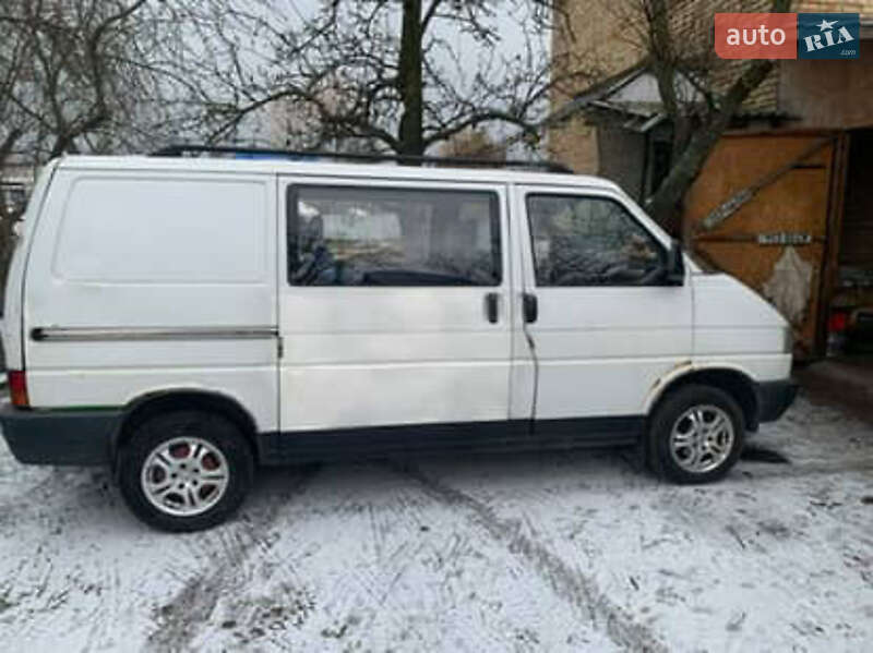 Минивэн Volkswagen Transporter 1996 в Киеве
