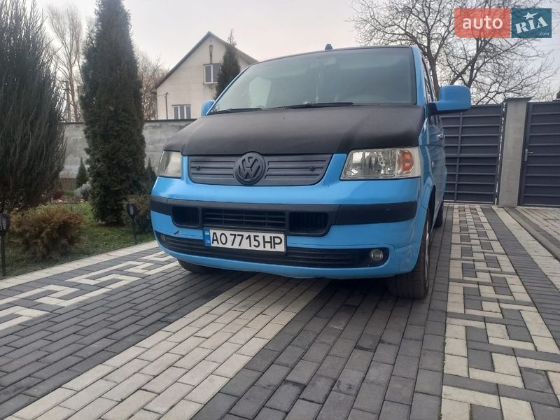 Минивэн Volkswagen Transporter 2004 в Ужгороде