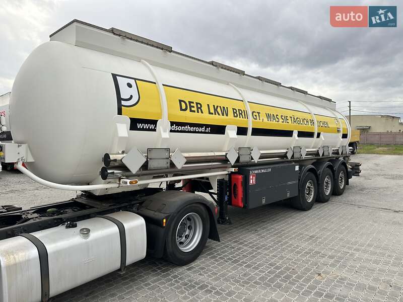 Цистерна полуприцеп Schwarzmuller TS 2003 в Залещиках