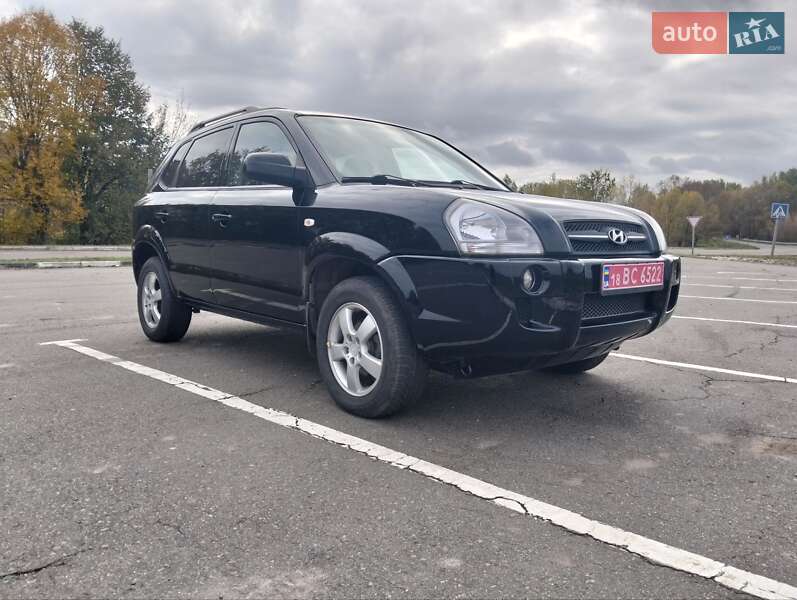 Внедорожник / Кроссовер Hyundai Tucson 2006 в Конотопе