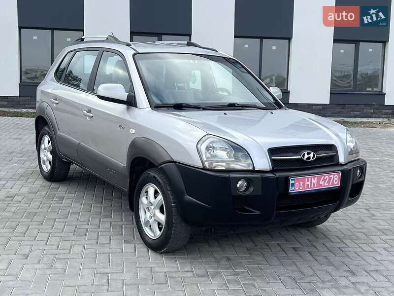 Внедорожник / Кроссовер Hyundai Tucson 2005 в Ровно Внедорожник / Кроссовер Hyundai Tucson 2005 в Ровно